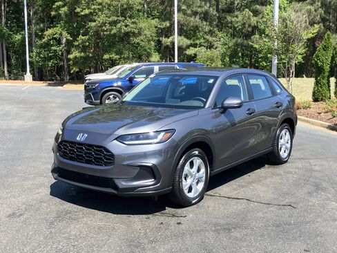 Used 2025 Honda HR-V LX image 6