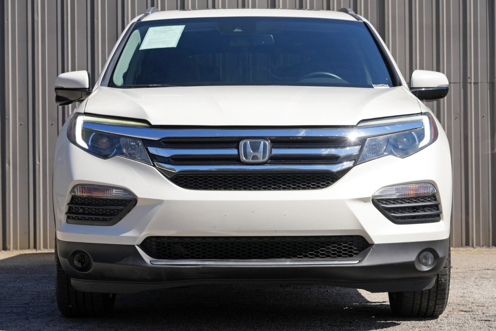 Used 2017 Honda Pilot Touring image 6