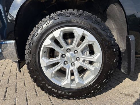 Used 2023 Chevrolet Silverado 1500 LTZ AWD/4WD image 10