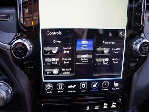 Certified 2020 RAM 1500 Laramie w/ Sport Appearance Package image 7