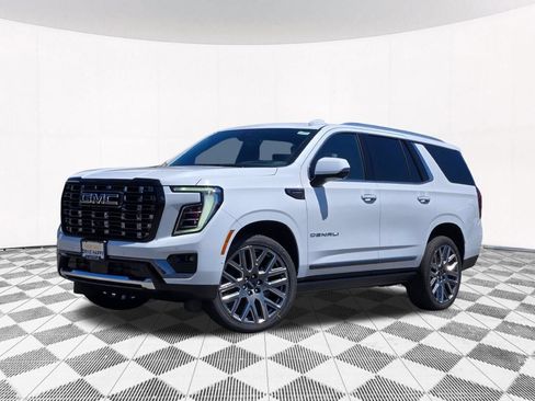 New 2026 GMC Yukon Denali Ultimate w/ LPO, Floor Liner Package AWD/4WD image 2