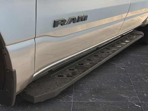 Used 2024 RAM 1500 Laramie AWD/4WD image 42