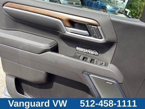 Used 2026 Chevrolet Silverado 1500 High Country w/ Technology Package AWD/4WD image 27