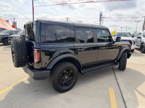 Used 2025 Ford Bronco Outer Banks image 5