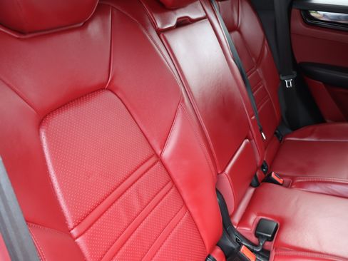 Used 2023 Porsche Cayenne w/ Premium Package AWD/4WD image 24