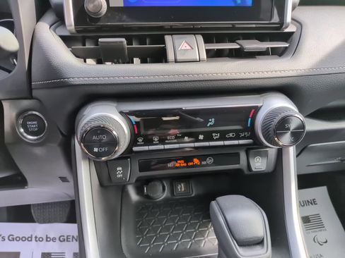 Certified 2025 Toyota RAV4 XLE image 27