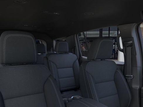 New 2027 Chevrolet Traverse LT w/ Driver Confidence Package FWD image 24