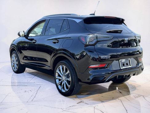Used 2025 Buick Encore GX Avenir AWD/4WD image 3