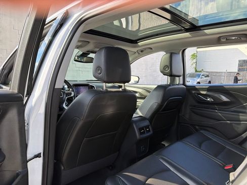 Used 2023 GMC Terrain SLT AWD/4WD image 32