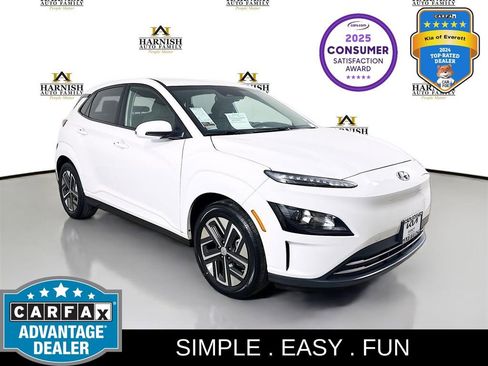 Used 2023 Hyundai Kona SE w/ Cargo Package FWD image 1