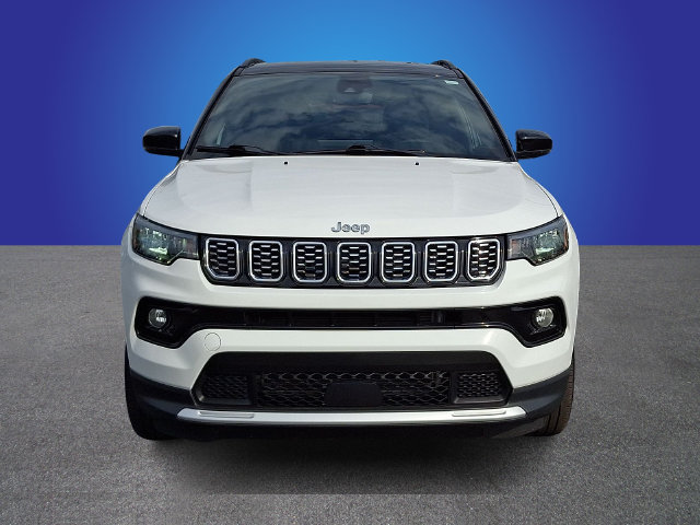 Used 2025 Jeep Compass Limited AWD/4WD image 2
