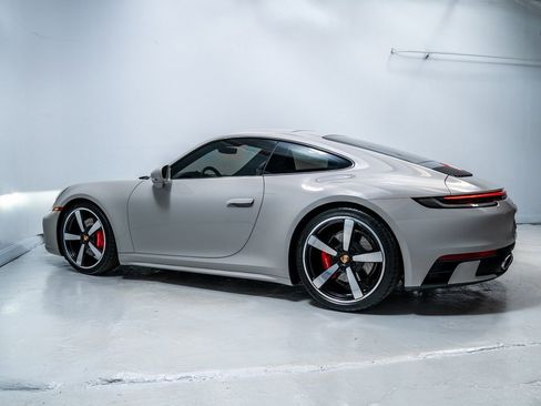 Used 2023 Porsche 911 Carrera S image 2