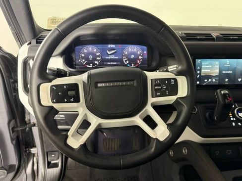 Used 2020 Land Rover Defender 110 First Edition image 17
