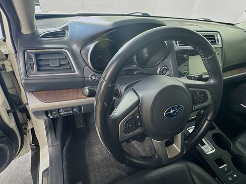 Used 2015 Subaru Outback 2.5i Limited image 12
