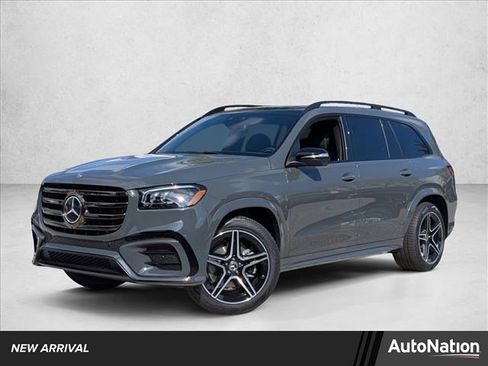 Used 2026 Mercedes-Benz GLS 450 4MATIC image 1