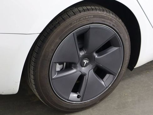 Used 2023 Tesla Model 3 Standard Range RWD image 41