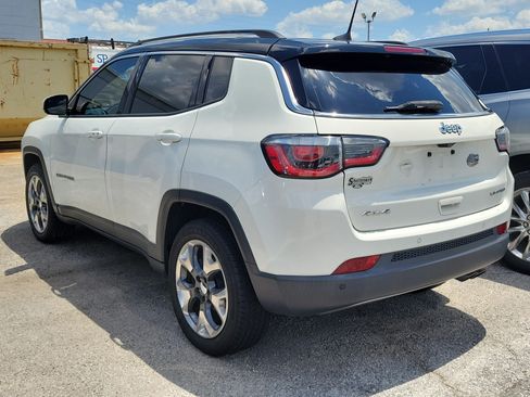Used 2018 Jeep Compass Limited w/ Navigation Group AWD/4WD image 4