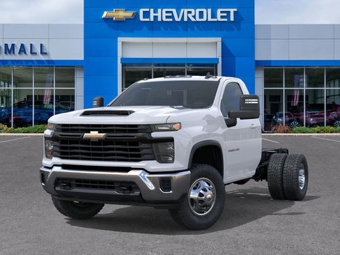 New 2026 Chevrolet Silverado 3500 W/T w/ WT Convenience Package image 6