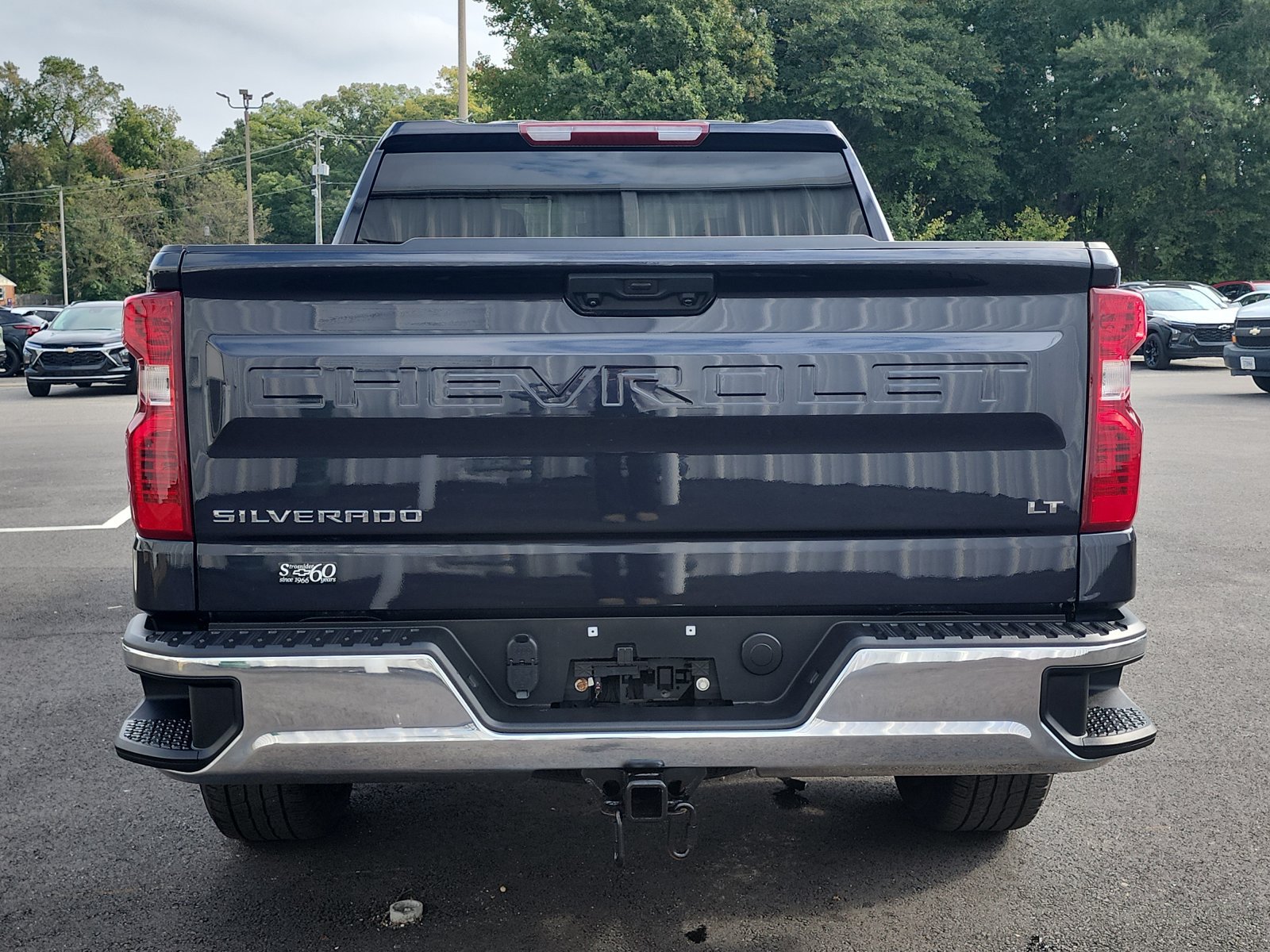 Used 2024 Chevrolet Silverado 1500 LT AWD/4WD image 4