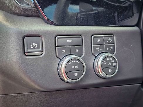 New 2026 GMC Sierra 1500 Elevation w/ Elevation Premium Package AWD/4WD image 16