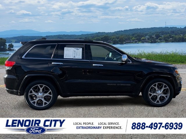 Used 2019 Jeep Grand Cherokee Overland AWD/4WD image 2