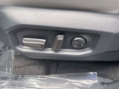 New 2026 Toyota Tundra Limited AWD/4WD image 31