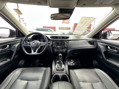 Used 2018 Nissan Rogue SL w/ Premium Package FWD image 23