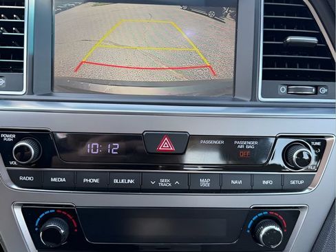 Used 2016 Hyundai Sonata Limited w/ Option Group 05 FWD image 23