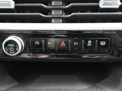 New 2026 Ford Explorer Active RWD image 30
