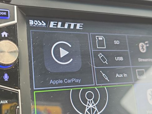 Used 2013 Toyota Tacoma PreRunner image 17