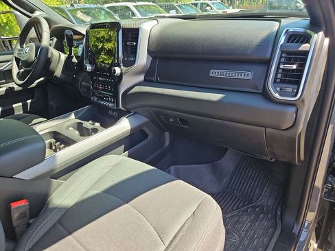 Certified 2026 RAM 2500 Big Horn AWD/4WD image 17