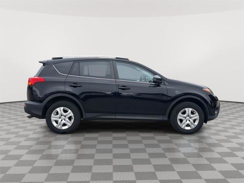 Used 2014 Toyota RAV4 LE AWD/4WD image 28