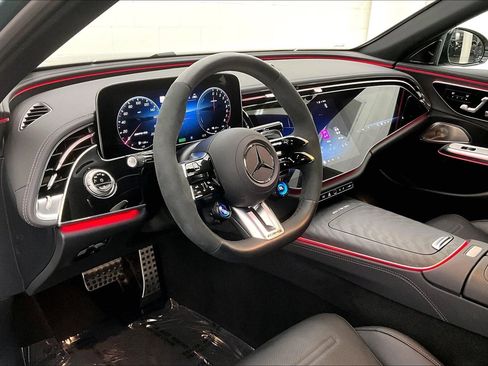 Used 2026 Mercedes-Benz E 53 AMG e 4MATIC Sedan image 19