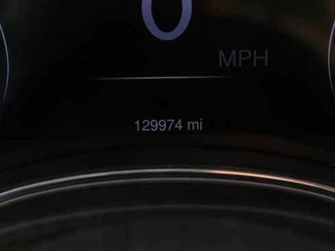 Used 2015 Jeep Grand Cherokee Limited w/ Luxury Group II image 22