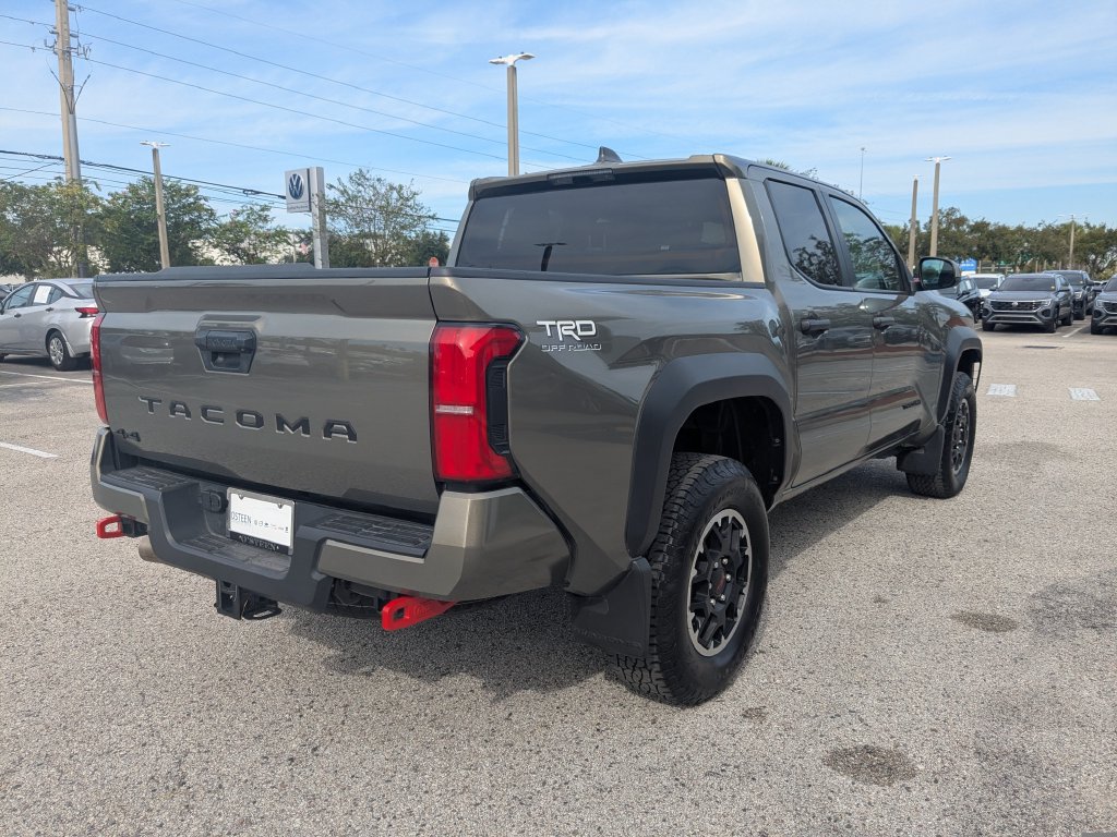 Used 2025 Toyota Tacoma TRD Off-Road AWD/4WD image 6