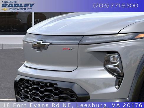 New 2025 Chevrolet Silverado EV RST image 15