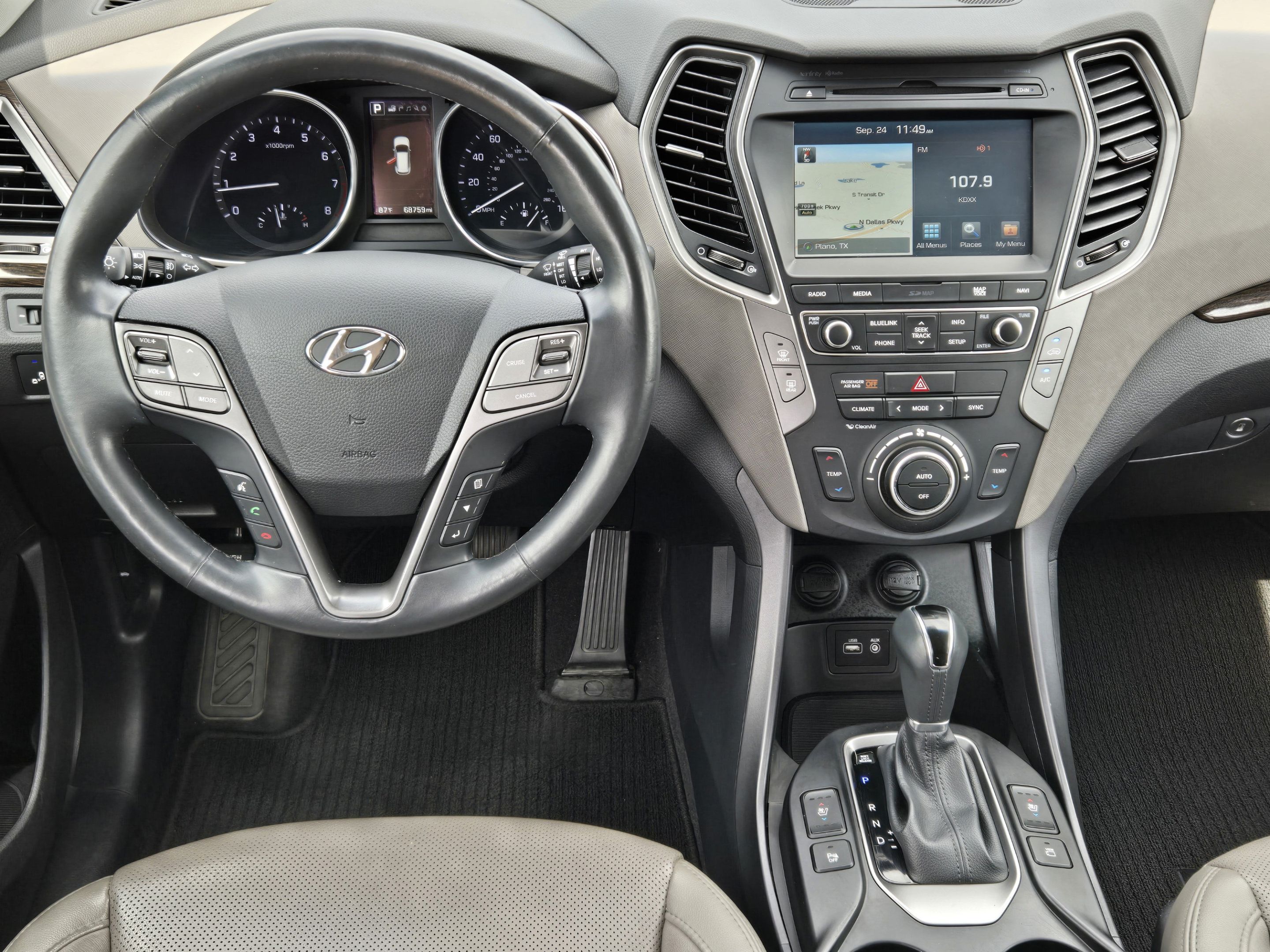 Used 2017 Hyundai Santa Fe Sport FWD image 22