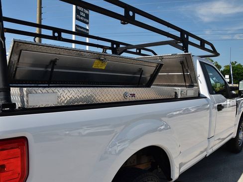 Used 2018 Ford F250 XL w/ Power Equipment Group RWD image 12