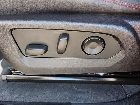 Certified 2025 Chevrolet Colorado Z71 w/ Z71 Convenience Package 2 image 12