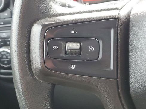 Used 2020 Chevrolet Silverado 2500 Custom w/ Custom Value Package image 13