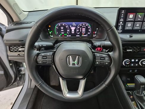 Used 2024 Honda Accord Touring image 15
