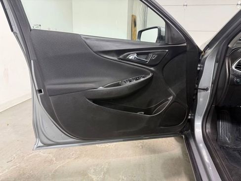 Used 2024 Chevrolet Malibu LT FWD image 9