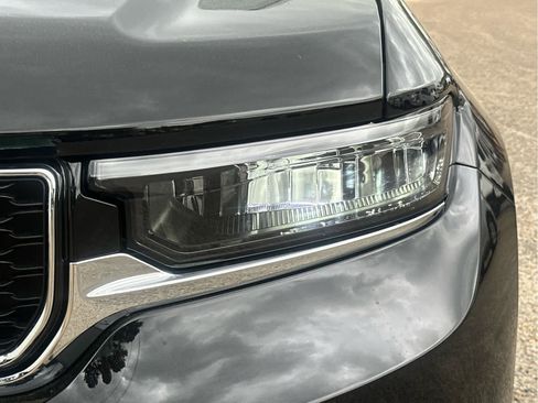 New 2025 Jeep Grand Cherokee L Limited w/ Luxury Tech Group II image 9