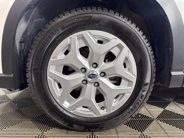 Used 2024 Subaru Forester AWD/4WD image 10