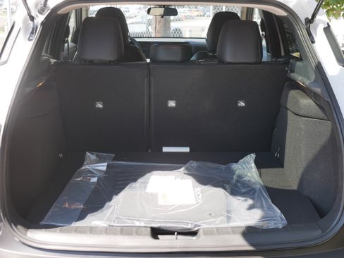 New 2025 Nissan Kicks SR w/ SR Premium Package image 21