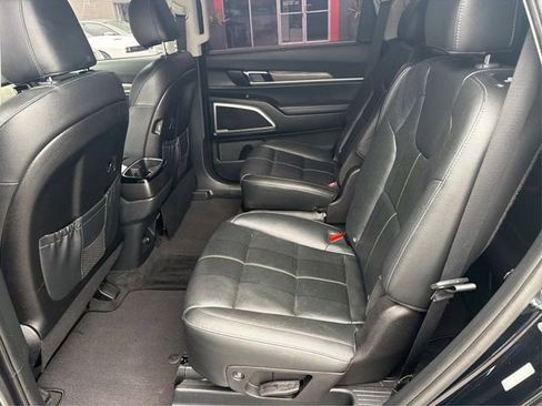 Used 2021 Kia Telluride EX w/ EX Premium Package image 10