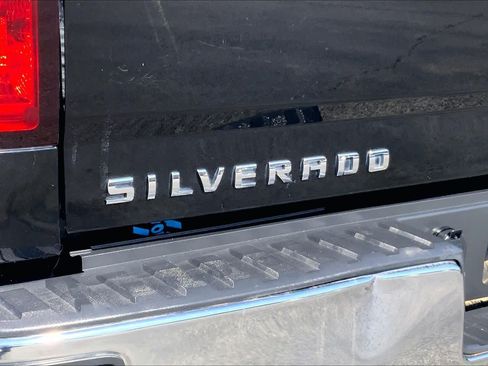 Used 2017 Chevrolet Silverado 1500 LT w/ Texas Edition RWD image 10