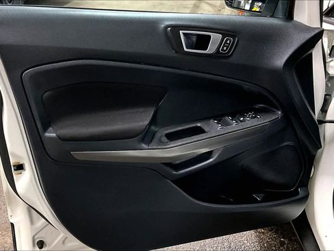 Used 2019 Ford EcoSport SE image 20