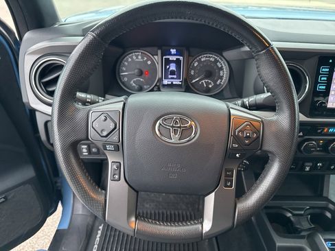 Used 2019 Toyota Tacoma TRD Off-Road image 33