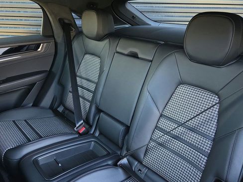 Certified 2026 Porsche Cayenne GTS AWD/4WD image 15
